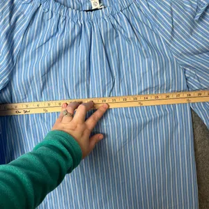 Free Assembly Woman Size Small Gathered Neck Top Long Tie sleeve Blue Stripe Nwt thumbnail 6