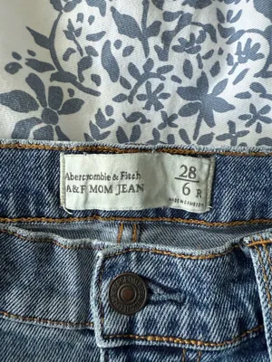 Abercrombie and fitch jeans thumbnail 3
