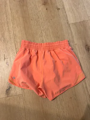 Lululemon Hotty Hot Shorts in Sunset thumbnail 4