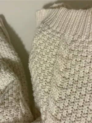 Taylor Swift The Red Era Cable Knit Cardigan size XS/S thumbnail 10