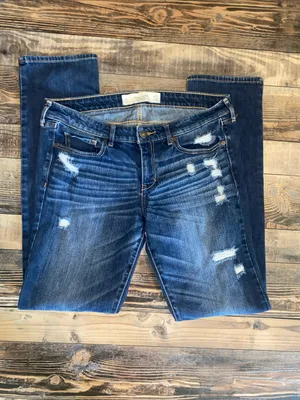 Abercrombie & Fitch Medium Blue Straight-Leg Women’s Jeans thumbnail 3
