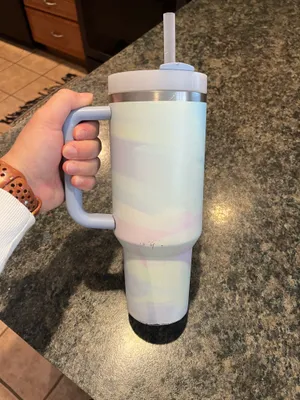 Yeti Stanley Quencher H2.0 FlowState 40 oz Tumbler in the Cool Serene Brushstrokes thumbnail 2
