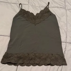 Casual Corner Charcoal Lace Cami Top (L) Gray Size L thumbnail 1
