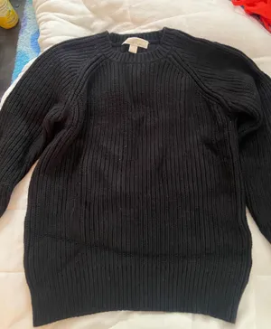 Sweater thumbnail 1
