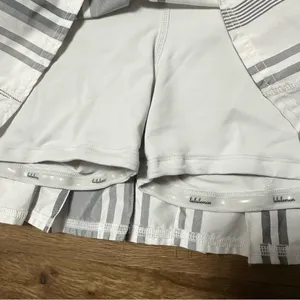 LULULEMON Pace Setter Skirt Spandex Shorts Black White Gray Vertical Stripe 6 thumbnail 6