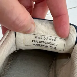 Kizik Vegas Clover Men’s 4.5 Women’s 6 Hands Free Shoes Sneakers Coral‎ Cream thumbnail 8