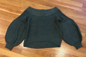 New with tags Miracle Hunter Green off the shoulder sweater thumbnail 1