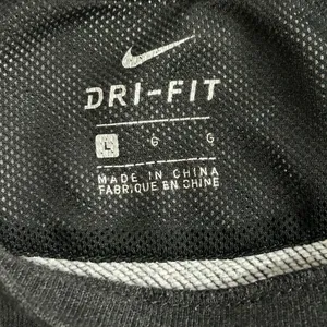 Women’s Nike dri fit Black and‎ Gray Crewneck Sweater large thumbnail 3