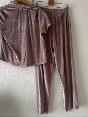 Juicy Couture Two Piece Velour Pajama Set thumbnail 4