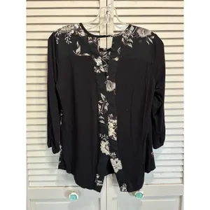 Maurices Floral Chiffon 3/4 Sleeve Blouse Size M Mix Material Keyhole Slits Boho thumbnail 6