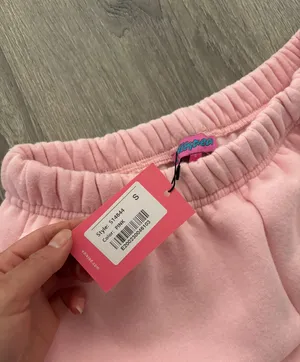 Edikted NWT Baby Pink Wide Leg Cargo Sweatpants (S) thumbnail 8