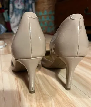 Bandolino Nude Patent Leather Heels thumbnail 6