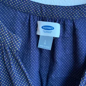 Old Navy Lightweight Dotted V Neck Blouse Top Shirt Work Casual Large thumbnail 2