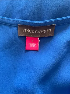 Vince‎ Camuto Cobalt Flutter-Sleeve V-Neck Blouse thumbnail 3