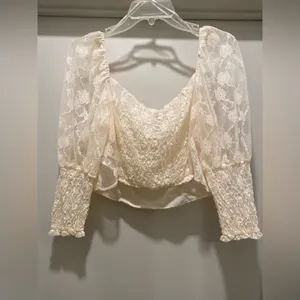 Cream Floral Lace Ruched Puff Sleeve Cropped Top Blouse - Size Large thumbnail 5