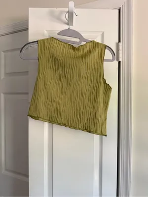 Superdown Eleanor Asymmetrical Cutout Crop Top Olive Green XS NWT Revolve thumbnail 4