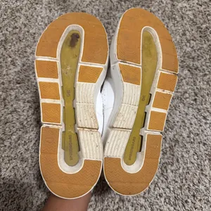 On Running The Roger Clubhouse White Sand Gold Womens Sneakers 48.99138 Size 9.5 thumbnail 7