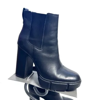 Steve Madden Black Revised Leather Platform Boots Size 8 thumbnail 1