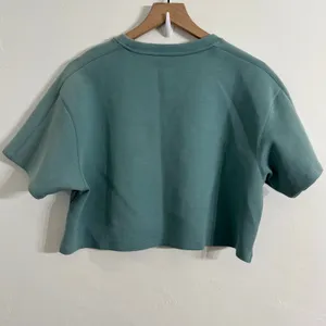 Alphalete Woman’s ELMTS Short Sleeve Crop Top Teal Blue Size Small thumbnail 5