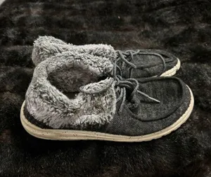 Hey Dude Britt Boots Dark Gray Faux Fur Lined Chukka Moccasin Sneakers Size 9 thumbnail 1