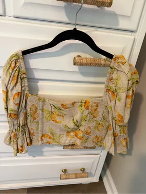 Urban Outfitters Chelsea blouse Puff-Sleeve Crop Top thumbnail 4
