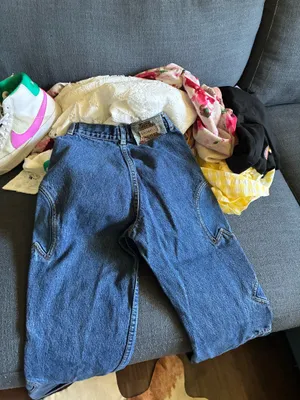 Vintage Lawman medium washed high rise jeans size 0 slim fit will measure upon request The only flaw on these jeans is the zipper is missing on the fly BUT that's such a easy fix. Price reflects. thumbnail 8