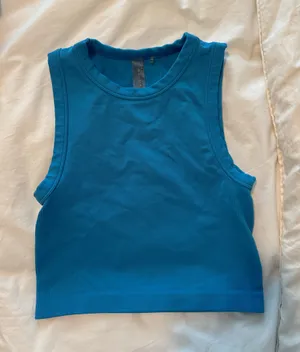 Aritzia tank top thumbnail 1