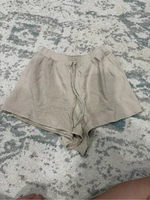 PrettyLittleThing Cotton Gauze Shorts L 26” Waist Beige Textured thumbnail 2
