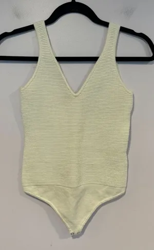 Abercrombie‎ and Fitch white ribbed knit bodysuit thumbnail 1