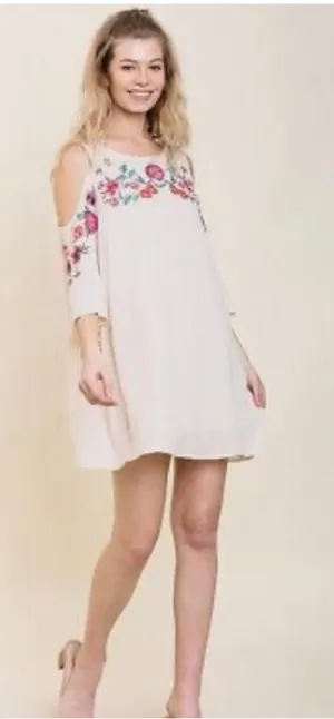NWT Umgee Boutique Floral Embroidered Angel Sleeve Open Shoulder Dress Small thumbnail 1