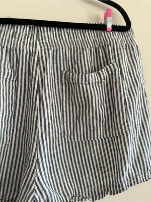 Old Navy Blue White Striped Elastic Waist Shorts XL Linen Blend Coastal Summer thumbnail 6