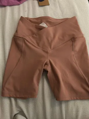 Fabletics Shorts thumbnail 1