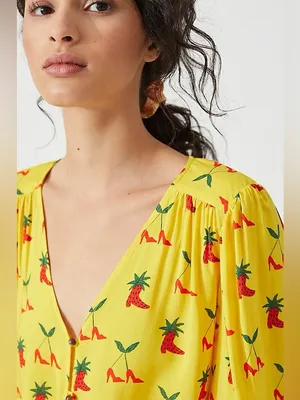 Anthropologie x Kendra‎ Dandy Strawberry and Cherry Print Knot Front Top Size 8 thumbnail 9