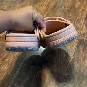 Crocs thumbnail 5