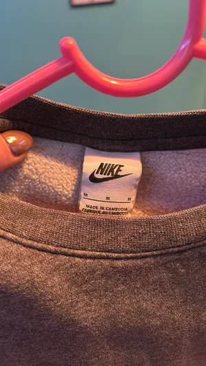 Nike grey  crewneck thumbnail 2