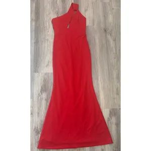 Revolve x Katie May Edgy Dress Red One Shoulder Cutout Maxi Gown‎ Dress Medium thumbnail 2
