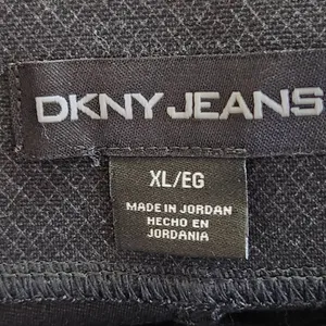 DKNY Black Pull-on Stretch Pants Size XL Gray and Black Diamond Ankle Pants thumbnail 6