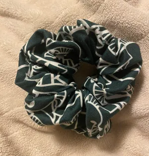 Michigan State MSU Scrunchie Green thumbnail 1