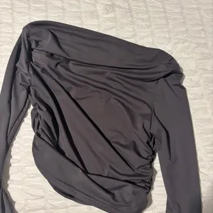 Elegant Dark Gray Long Sleeve Top Size M thumbnail 1