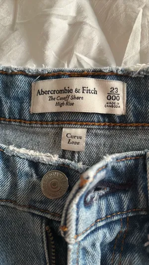 Abercrombie High-Rise Shorts thumbnail 5