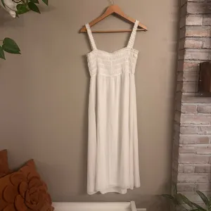 WILFRED Rosamond Smocked‎ Dress thumbnail 2
