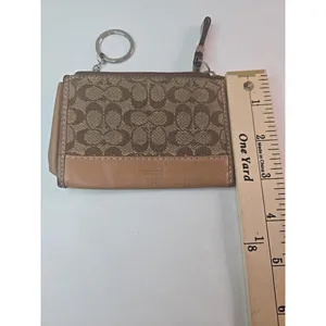 Coach ID Card Case Zip Coin Purse Keychain Signature Sable Brown - Vintage thumbnail 7