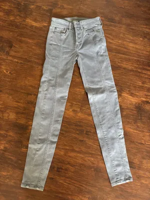 American Eagle jeans thumbnail 1