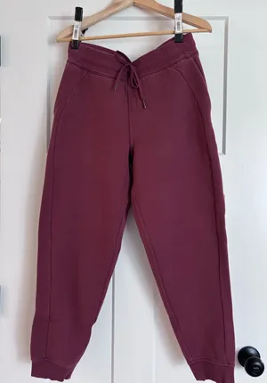 Lululemon Joggers thumbnail 1