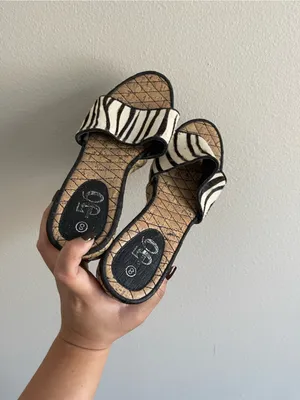 Zebra Print Wedge Slide Sandals thumbnail 2