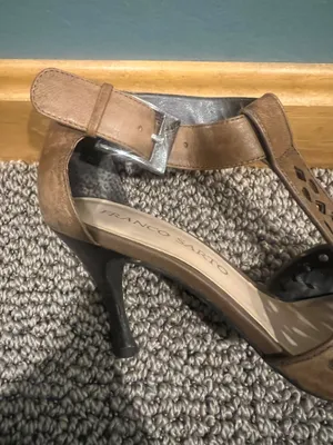 Franco Sarto Brown Leather T Strap Heels, Size 6 thumbnail 4
