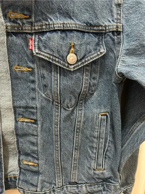 Levi's Women's Ex-Boyfriend Trucker Jean Jacket size Small thumbnail 13