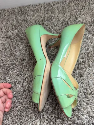 Saks Fifth Avenue Vero Cuoio Green Kitten Heels Size 8.5 shoe. thumbnail 3