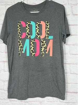 Spirit 'Cool Mom' Medium Graphic T-Shirt thumbnail 1