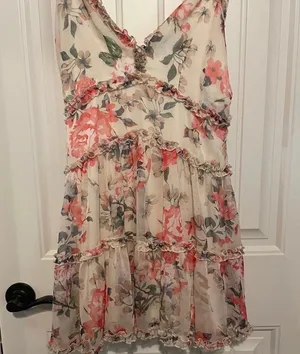 Floral Mini dress Size M thumbnail 2